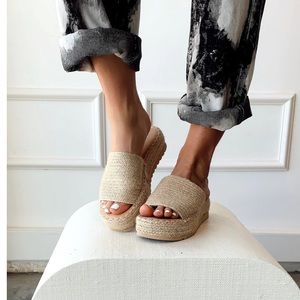 COCONUTS BY MATISSE DEL MAR NATURAL PLATFORM SLIDE